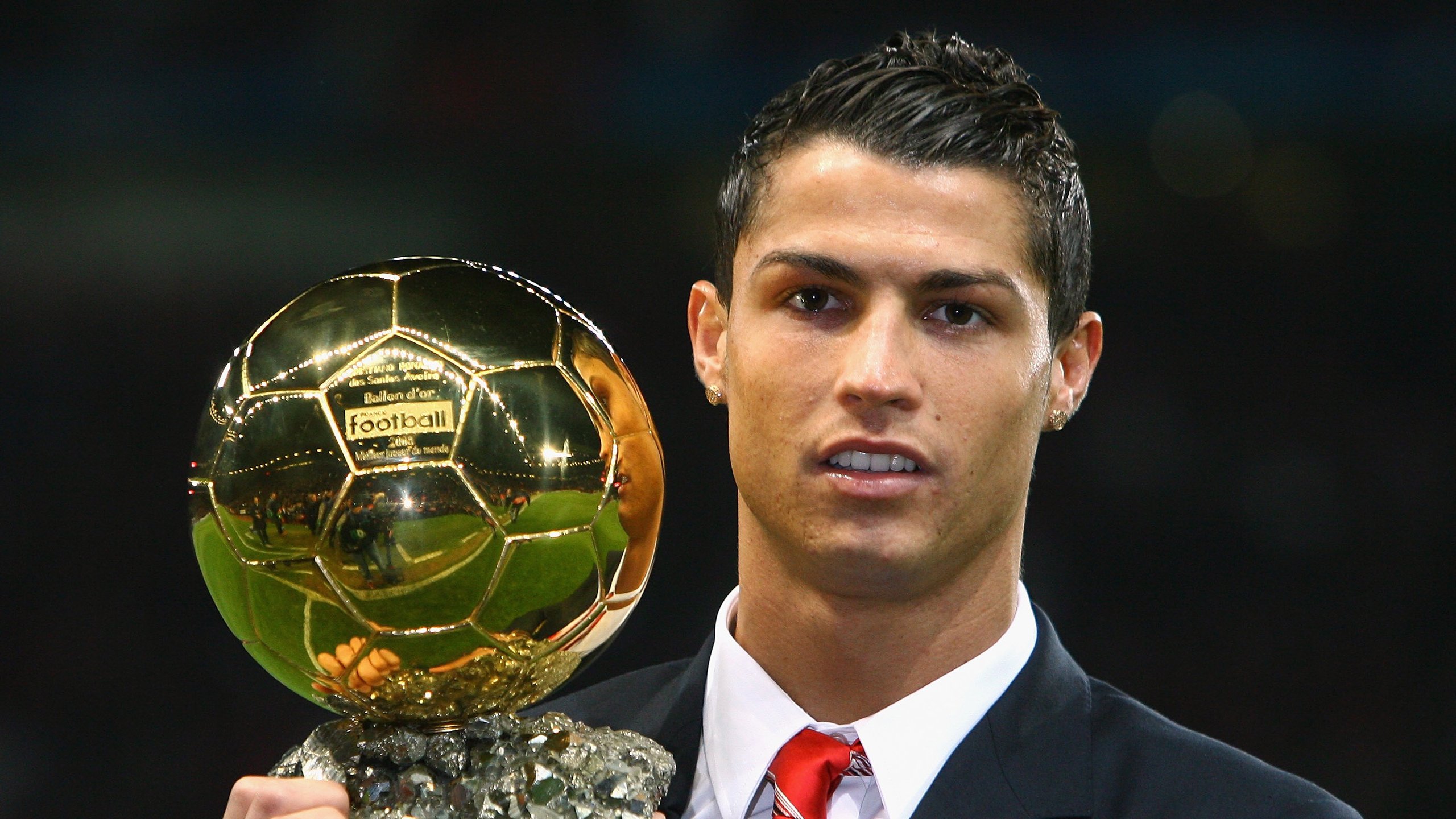 球迷映像：在不同文化背景中爱足球的多样面貌，足球文化素材